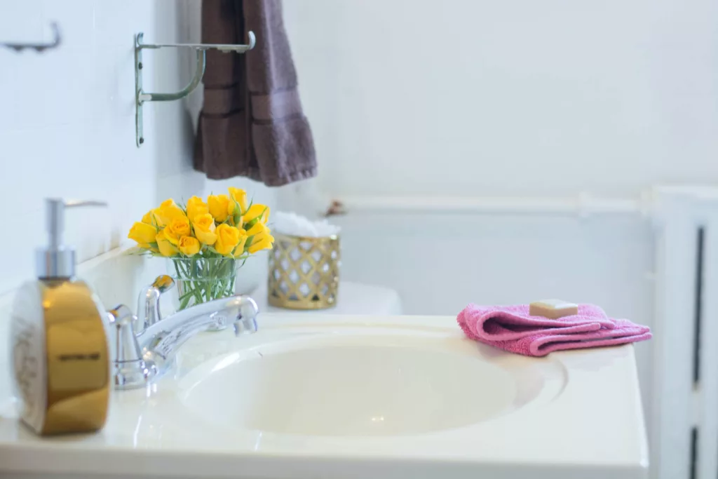 bathroom sink - clean and tidy
